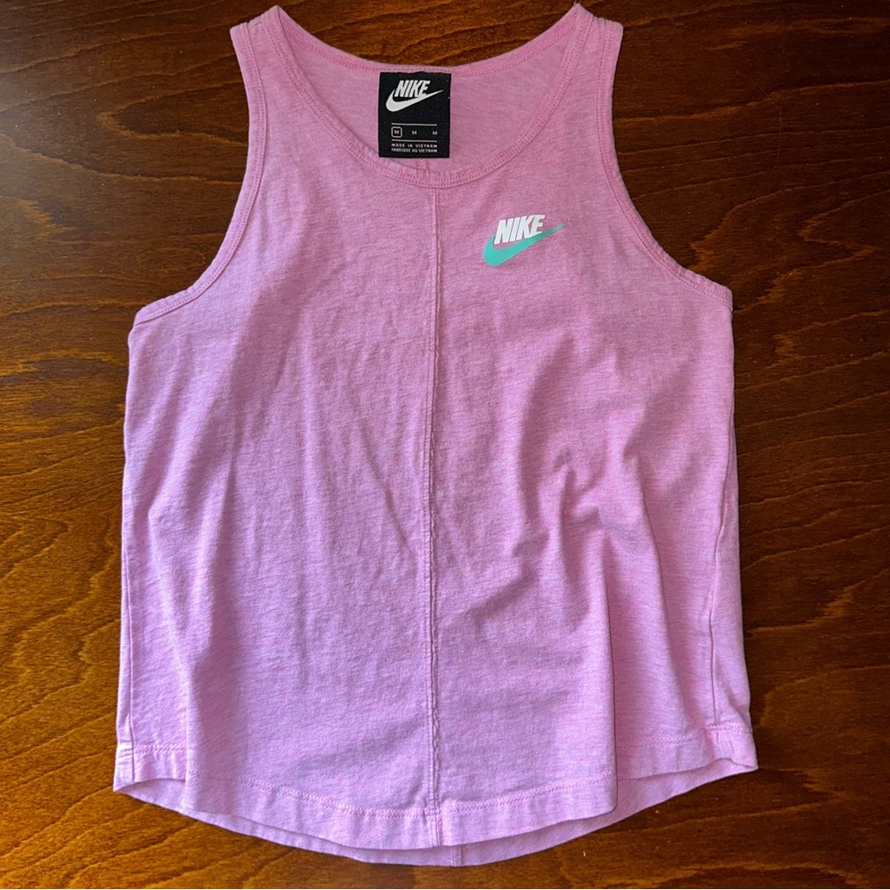 Nike girls flowy tank top